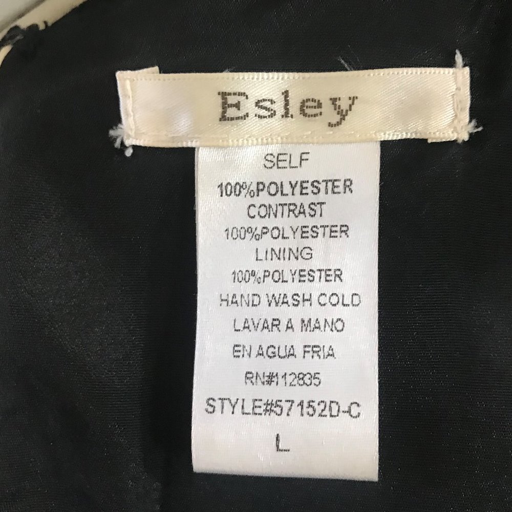 Esley White Dress with Flower Print - Picture 8 of 8